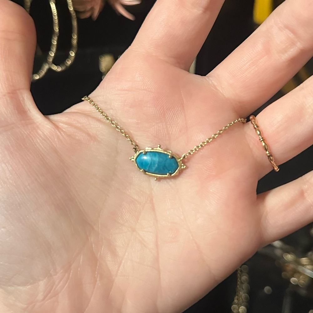 Kendra Scott Elegant Gold and Turquoise Necklace